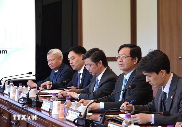 Phó Thủ tướng Hồ Quốc Dũng nêu rõ Việt Nam mong muốn KIST sẽ tiếp tục là một đối tác chiến lược, lâu dài của các viện nghiên cứu, trường đại học và cộng đồng khoa học Việt Nam - Ảnh: TTXVN