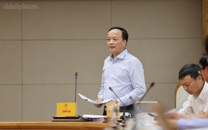 Đại diện Bộ Công an phát biểu tại cuộc họp - Ảnh: chinhphu.vn/Phương Nguyên