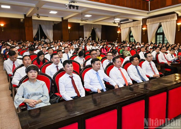 Các học viên Học viện Chính trị quốc gia Hồ Chí Minh dự Lễ khai giảng năm học 2026-2027. (Ảnh: DUY LINH)