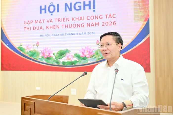 Đồng chí Vũ Hải Quang, Phó Tổng Giám đốc Đài Tiếng nói Việt Nam, Khối phó Khối thi đua phát biểu định hướng thảo luận.