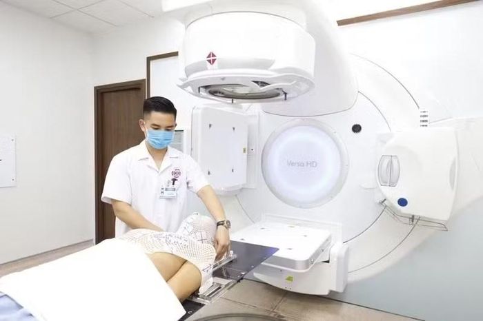 Xạ trị cho người bệnh Bệnh viện K. (Ảnh: TH)