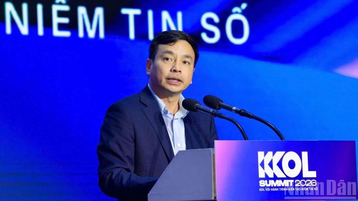 Trung tướng Lê Xuân Minh phát biểu bế mạc hội nghị KOL toàn quốc lần thứ II - KOL Summit 2026.
