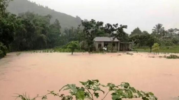 Cơ quan chuyên môn cảnh báo mưa lớn và nguy cơ ngập úng cục bộ. (Ảnh: CH)