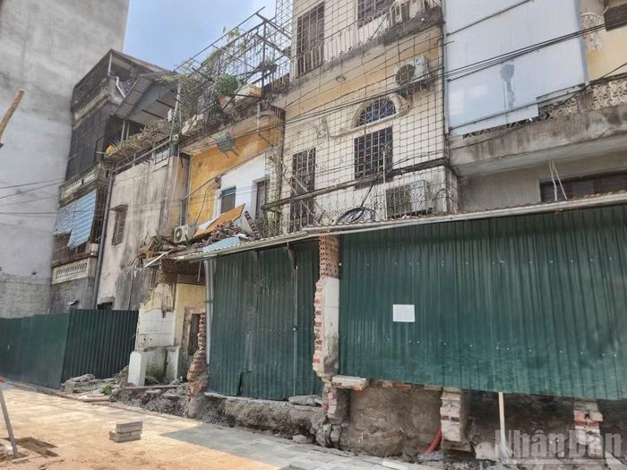 Các dải đất có bề rộng chưa đến 1m.