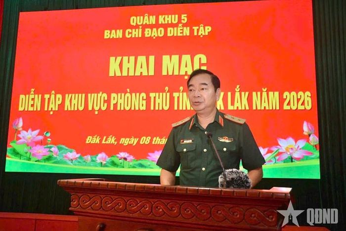 Trung tướng Trương Mạnh Dũng, Phó tổng Tham mưu trưởng phát biểu chỉ đạo diễn tập.