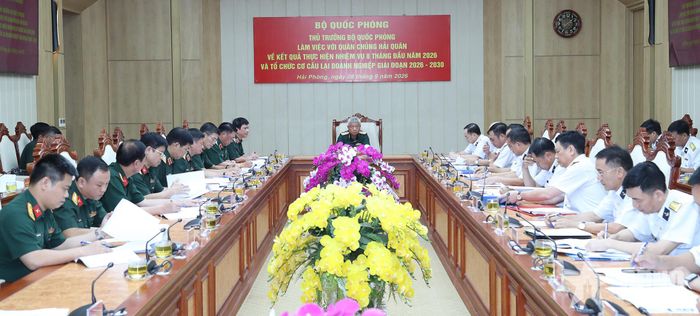 Quang cảnh buổi làm việc.