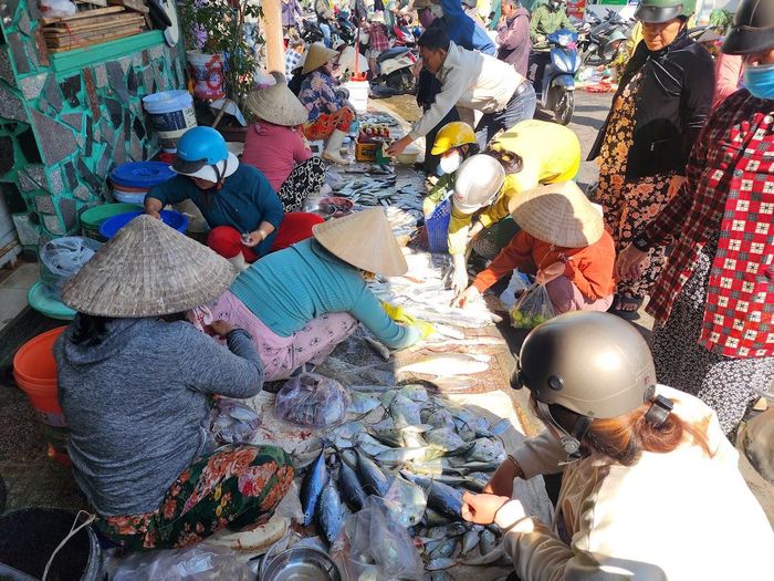  Khám phá chợ dân sinh là một trong những trải nghiệm được du khách lựa chọn. Ảnh THU HÀ 