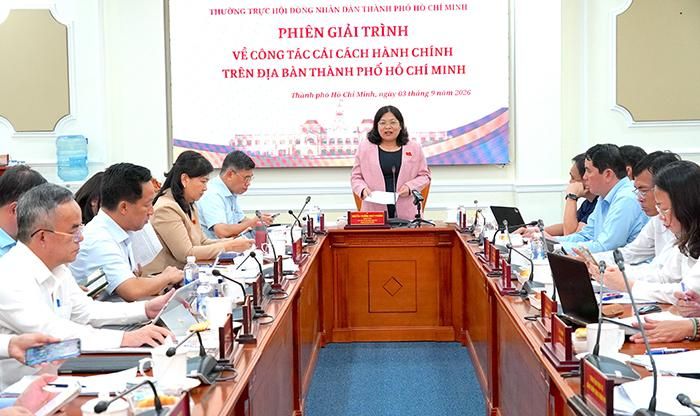 Phiên giải trình về công tác cải cách hành chính trên địa bàn TPHCM do Thường trực HĐND TPHCM tổ chức. Ảnh: THU HƯỜNG - CẨM NƯƠNG
