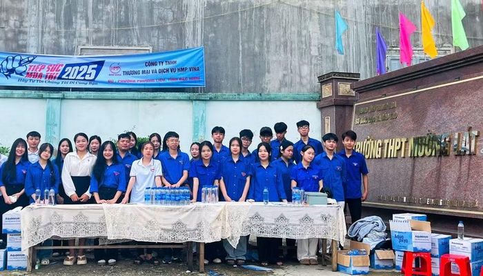 Trường THPT Mường Lát - nơi Sùng A Ghư đang theo học.