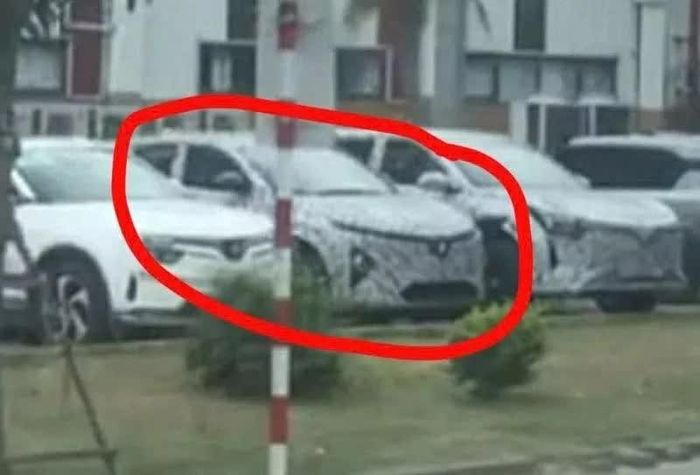 VinFast VF 6 facelift lộ diện không ngụy trang.