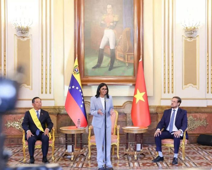 Quyền Tổng thống Delcy Rodríguez nhấn mạnh, chính phủ và nhân dân Venezuela luôn trân trọng, đánh giá cao tình đoàn kết, sự ủng hộ, giúp đỡ chí tình của Việt Nam, thể hiện trong thảm họa động đất vừa qua ở Venezuela. (Nguồn: Đại sứ quán Việt Nam tại Venezuela)
