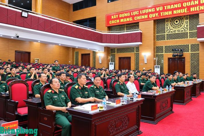 Thủ trưởng và đại biểu các cơ quan, đơn vị dự hội nghị. Ảnh: Viết Lam
