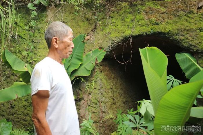 Căn hầm bí mật từng cất tài liệu và che giấu cán bộ cách mạng. Ảnh: Kim Long