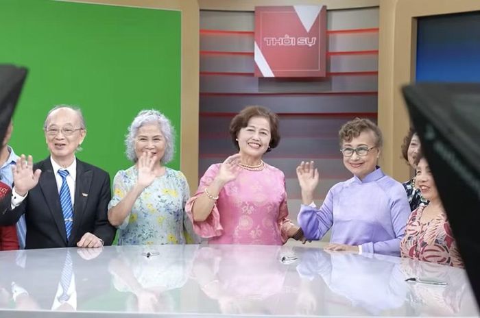 Những “người cũ” VTV cùng hội ngộ chung một khuôn hình. Ảnh: VTV