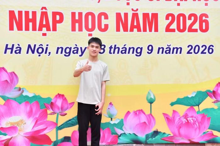 Sinh viên Phạm Huy Hoàng là một trong ba thí sinh đạt 30/30 điểm xét tuyển vào Học viện Quân y hệ dân sự năm 2026. Ảnh: Tuấn Dũng