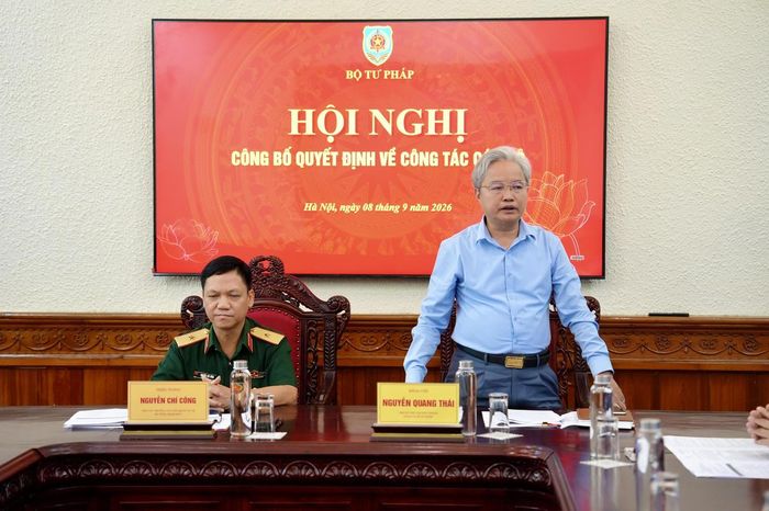 Đồng chí Nguyễn Quang Thái, Chính trị viên, Phó Bí thư chuyên trách Đảng ủy Bộ Tư pháp phát biểu khai mạc.