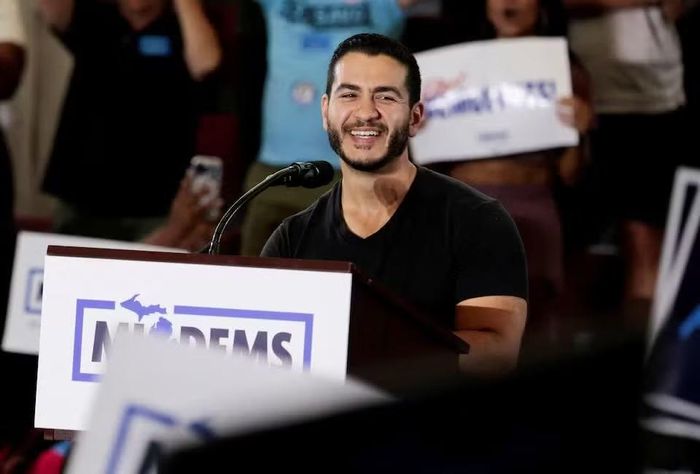 Ông Abdul El-Sayed, ứng cử viên thuộc đảng Dân chủ tại cuộc vận động cử tri, thành phố Detroit, bang Michigan. (Ảnh: Reuters)