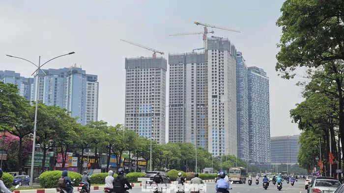 Giá chung cư thứ cấp giảm nhưng mức giảm chưa hấp dẫn người mua để ở thực. Ảnh: Phan Thiên