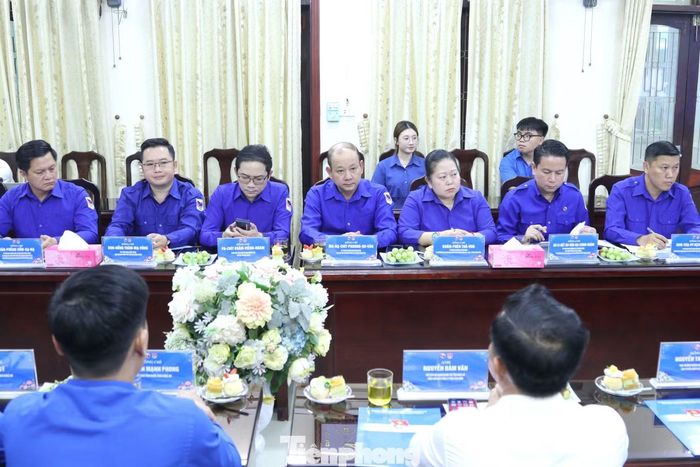 Tỉnh Đoàn Nghệ An và Thành đoàn Thủ đô Viêng Chăn đã cùng chia sẻ, trao đổi kinh nghiệm thực tiễn về hoạt động Đoàn Thanh niên.