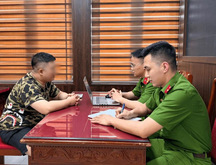 Nguyễn Công Khanh làm việc với cơ quan công an