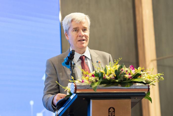 Ông Gonzalo Serrano de la Rosa, Phó Trưởng Ban Hợp tác, Phái đoàn Liên minh châu Âu tại Việt Nam phát biểu tại Hội thảo