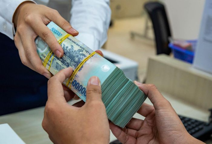 Theo các chuyên gia, ngừng hoạt động trên thực tế không đồng nghĩa với đã tạm ngừng kinh doanh hợp pháp. Ảnh: Nam Khánh