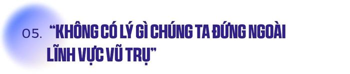 Có lẽ khó khăn lớn nhất những năm ấy chưa chắc là tiền. Khó hơn có thể là thuyết phục người khác rằng Việt Nam thực sự cần công nghệ vũ trụ?