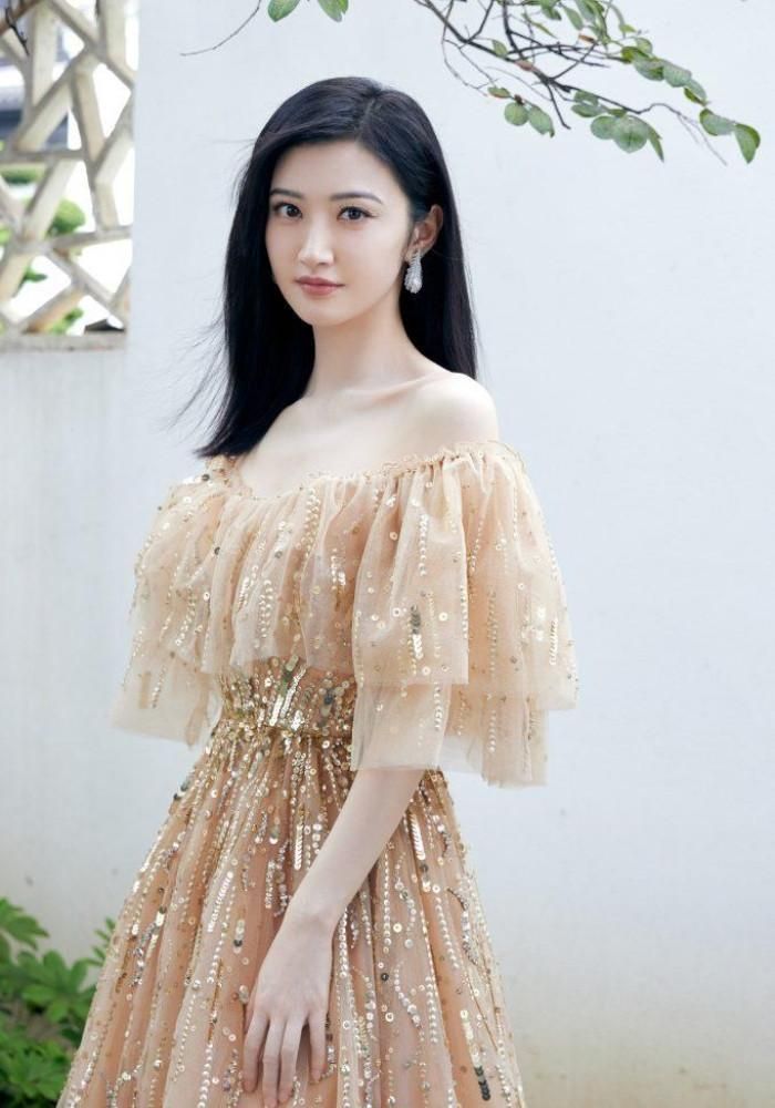 Diễn viên gần như bị đóng băng mọi hoạt động. 