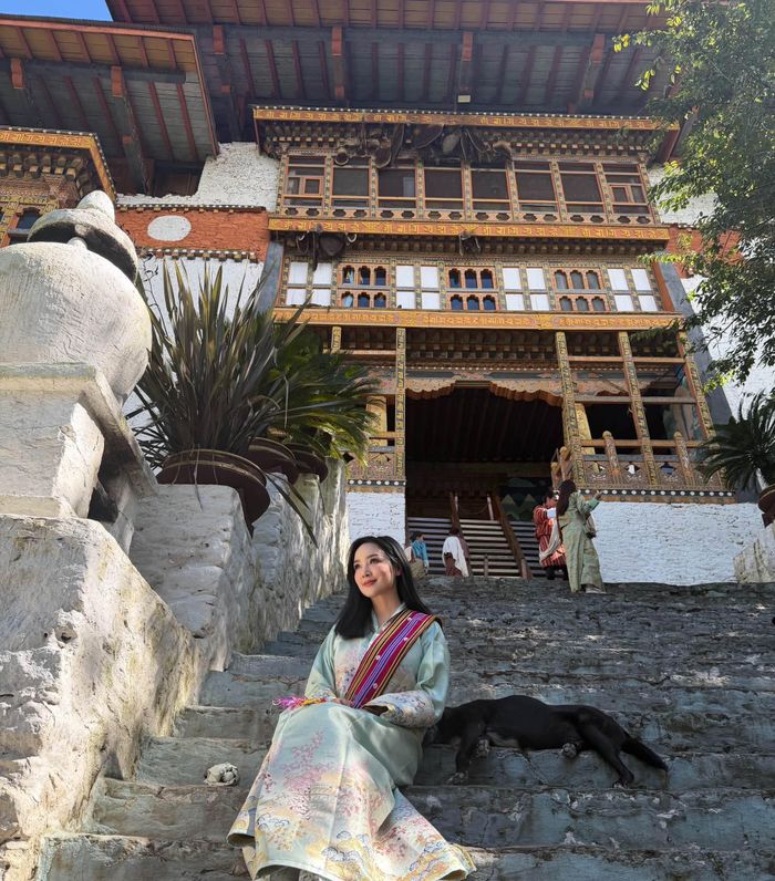 Hoa hậu Giáng My thăm Punakha - cố đô của Bhutan.