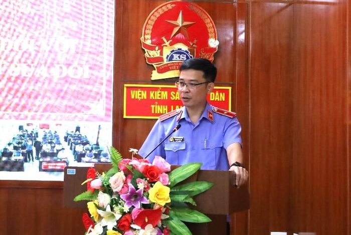 Đồng chí Đỗ Nguyệt Quế, Viện trưởng VKSND tỉnh phát biểu khai mạc Hội thảo.