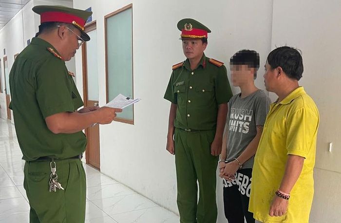  Thi hành các Quyết định đối với Nguyễn Trọng Nghĩa. (Ảnh:CA)