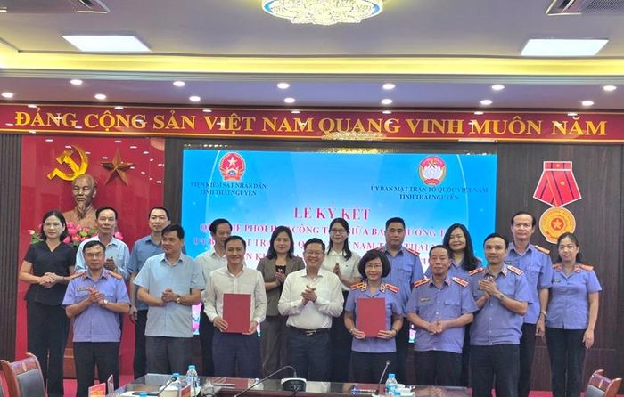 Buổi lễ ký kết giữa VKSND tỉnh và THADS tỉnh diễn ra thành công tốt đẹp.