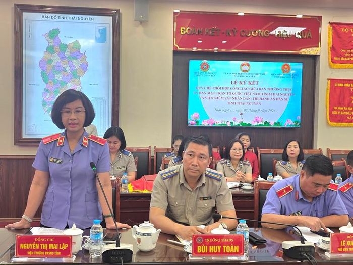 Đồng chí Nguyễn Thị Mai Lập,  Viện Trưởng VKSND tỉnh Thái Nguyên phát biểu tại buổi Lễ ký kết.