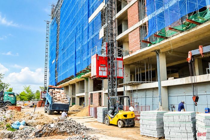 Liên danh các nhà thầu đang tập trung đẩy nhanh tiến độ dự án.