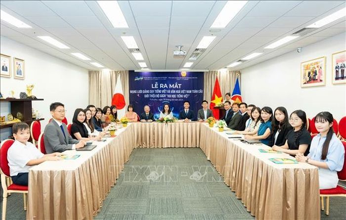 Toàn cảnh Lễ ra mắt Mạng lưới Giảng dạy tiếng Việt và Văn hoá Việt Nam toàn cầu tại Fukuoka. Ảnh: Nguyễn Tuyến/PV TTXVN tại Nhật Bản