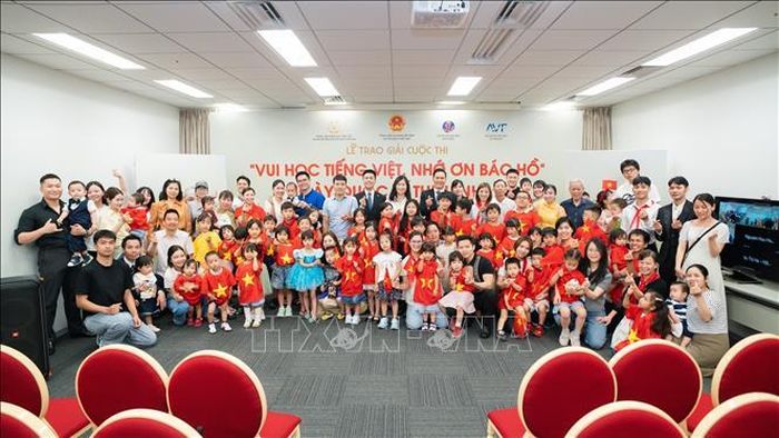 Chương trình “Vui học tiếng Việt, nhớ ơn Bác Hồ” tại Nhật Bản. Ảnh: TTXVN phát