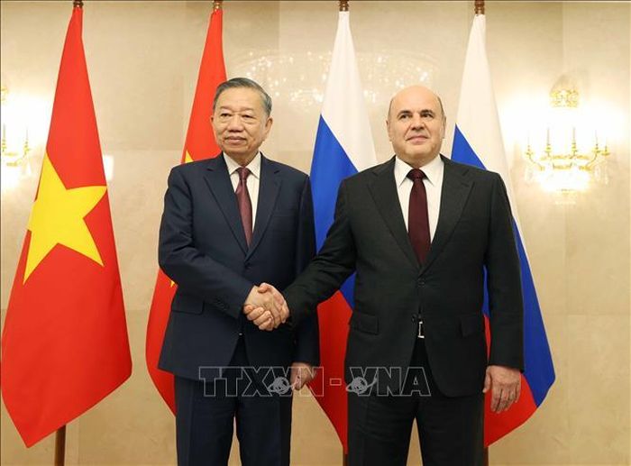 Tổng Bí thư, Chủ tịch nước Tô Lâm hội kiến Thủ tướng Nga Mikhail Mishustin. Ảnh: Thống Nhất/ TTXVN
