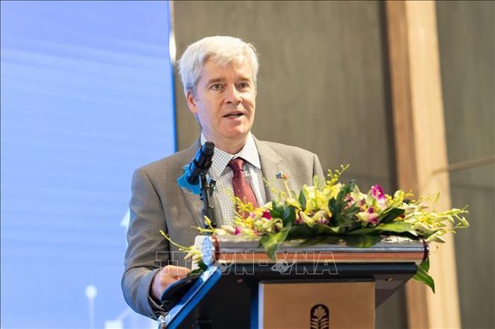 Ông Gonzalo Serrano de la Rosa, Phó Trưởng Ban Hợp tác, Phái đoàn Liên minh châu Âu tại Việt Nam phát biểu. Ảnh: TTXVN phát