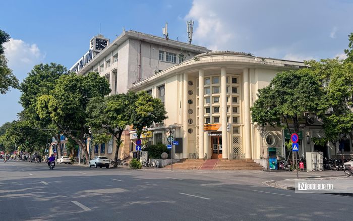 Tại khu vực Bưu điện Hà Nội, phương án cũng nghiên cứu hạ giải một số công trình kiến trúc chưa phù hợp. Đồng thời, nghiên cứu giải pháp gợi nhắc, tái hiện hình ảnh, hình thái kiến trúc đặc trưng của Chùa Báo Ân cũ tại không gian trung tâm khuôn viên Bưu điện.