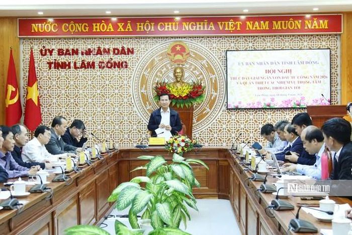 Quang cảnh buổi làm việc vào ngày 8/9. Ảnh: Hạ Chúc