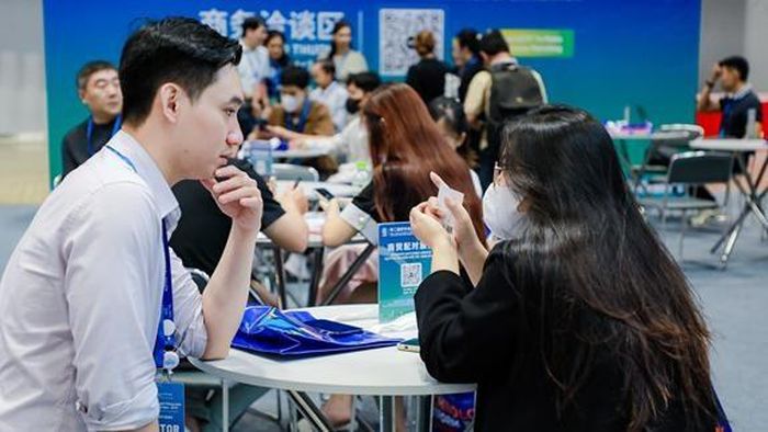 So với các triển lãm khác, OCTF 2026 mang tính sàng lọc đối tác. Qua sự phối hợp với hơn 20 hiệp hội uy tín (như VINASA, VIA, VAAMOBA, UNUP... đã có hơn 10.000 nhà mua hàng chuyên nghiệp đăng ký dự. Ảnh: Ban tổ chức cung cấp 