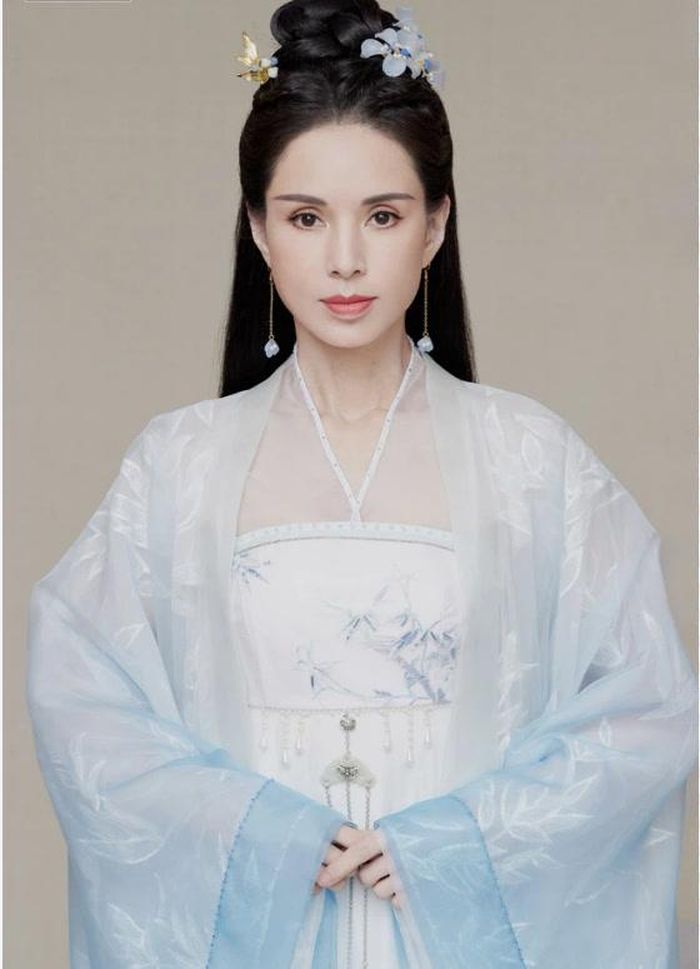 Lý Nhược Đồng vẫn giữ nhan sắc tựa thần tiên sau gần 30 năm. 