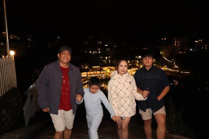 Thanh Thúy và Đức Thịnh có tổ ấm viên mãn sau 18 năm hôn nhân. 