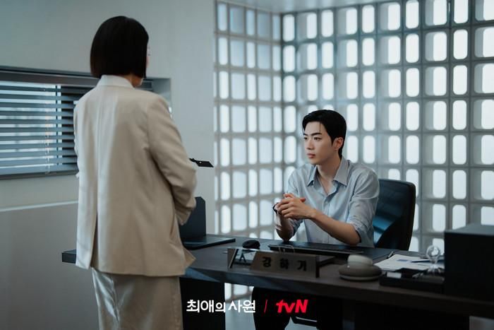 Kang Ha Gi phát hiện SE Corporation có dấu hiệu lấy thông tin bí mật từ APPELLO.