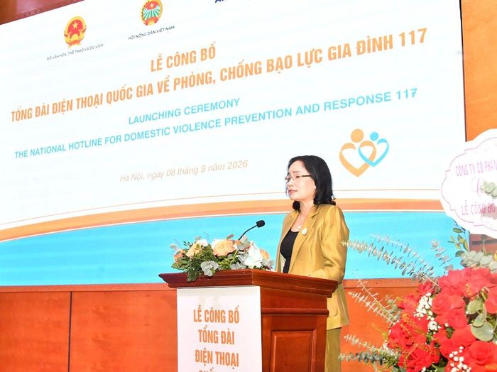 Thứ trưởng Bộ Văn hóa, Thể thao và Du lịch Trịnh Thị Thủy nhấn mạnh: con người, quy trình nghiệp vụ và sự phối hợp liên ngành là những yếu tố quyết định hiệu quả hoạt động của Tổng đài 117 - Ảnh TD