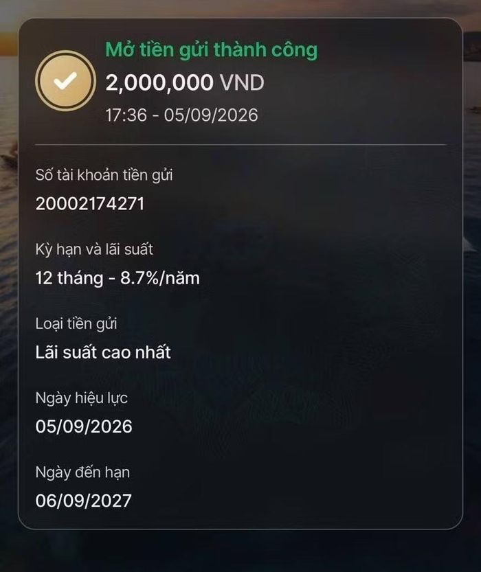 Mỗi tháng vào ngày chồng chuyển lương, người vợ sẽ trích 2 triệu đồng gửi tiết kiệm