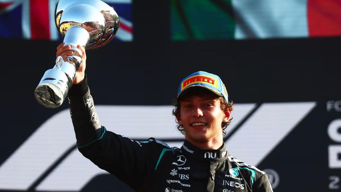 Từ vị trí 19 đến chiến thắng lịch sử, Antonelli làm cả Monza phát cuồng reo hò tên anh. Ảnh: formula1