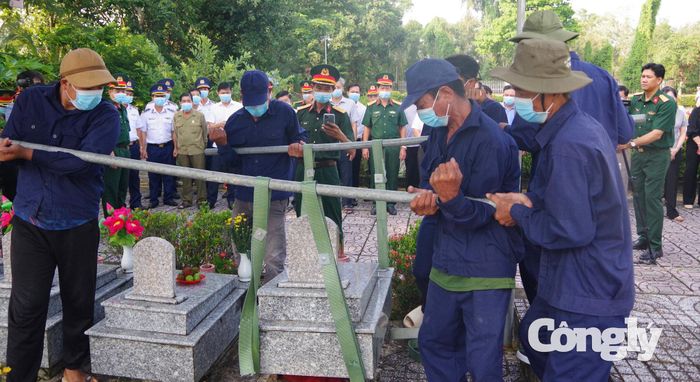 Đội quy tập, tìm kiếm hài cốt liệt sĩ, Bộ CHQS tỉnh Cà Mau thực hiện cất bốc hài cốt liệt sĩ tại Nghĩa trang Liệt sĩ Xã Năm Căn