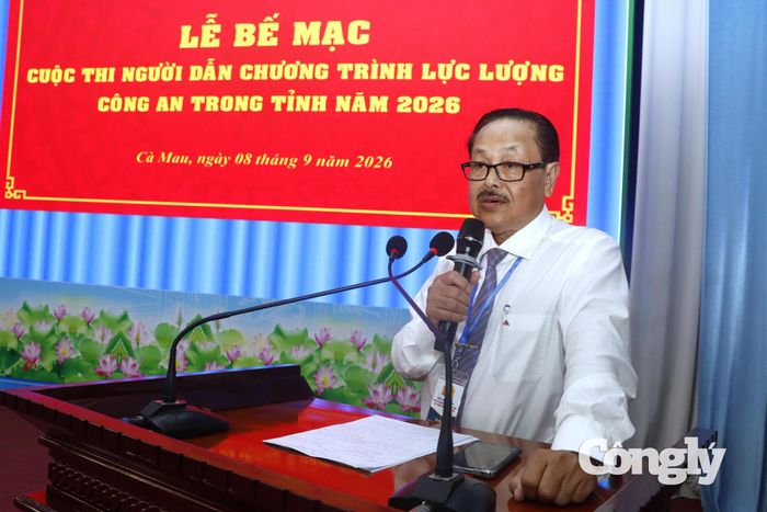 Đạo diễn Phan Hùng, đại diện Ban Giám khảo nhận xét chung về các phần thi của thí sinh