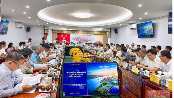 Quang cảnh tại buổi làm việc. 